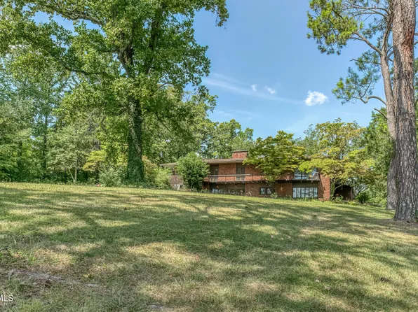 801 Cloudland Dr, Johnson City, TN 37601