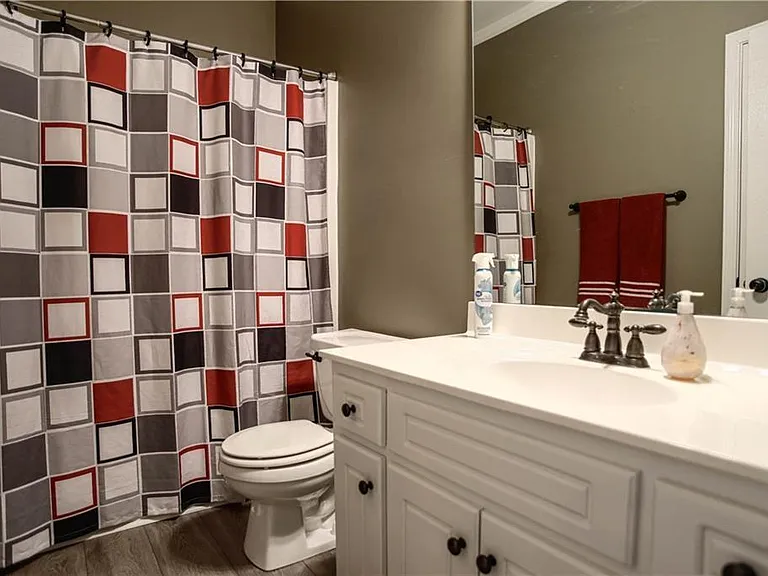 3875 Spring Manor Ct — Photo 16