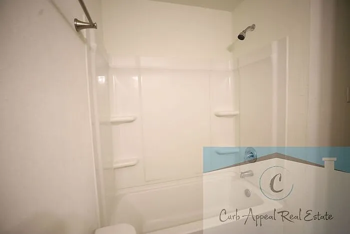 3718 Churchill Dr — Photo 14