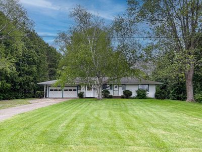1227 Howe Rd, Burton, MI, 48509