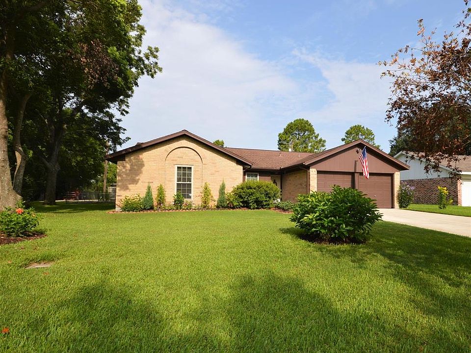1st image of 1620 Parkway Dr