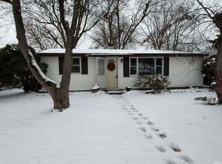 807 W Lowell Ave, Mishawaka, IN 46545