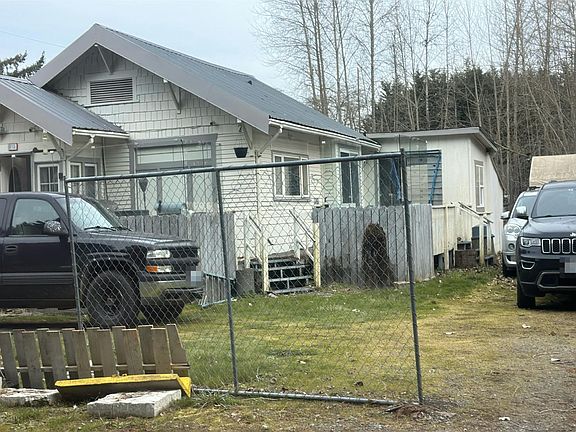 2nd image of 9703 22nd Ave E