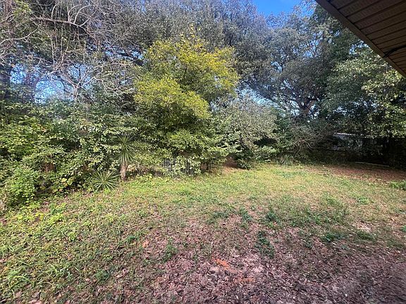 4th image of 1002 Fremont Avenue