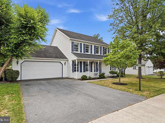 2nd image of 9 Windsor Way