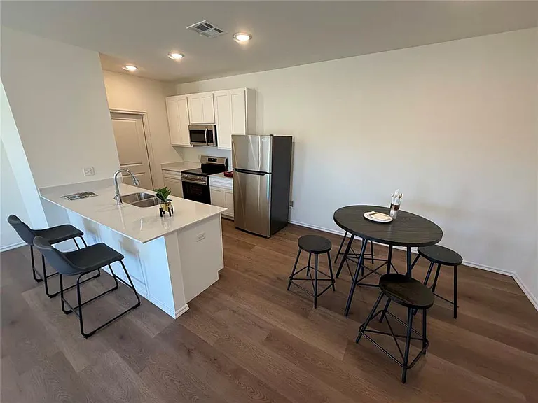 12213 SW 2nd St #12212 — Photo 5