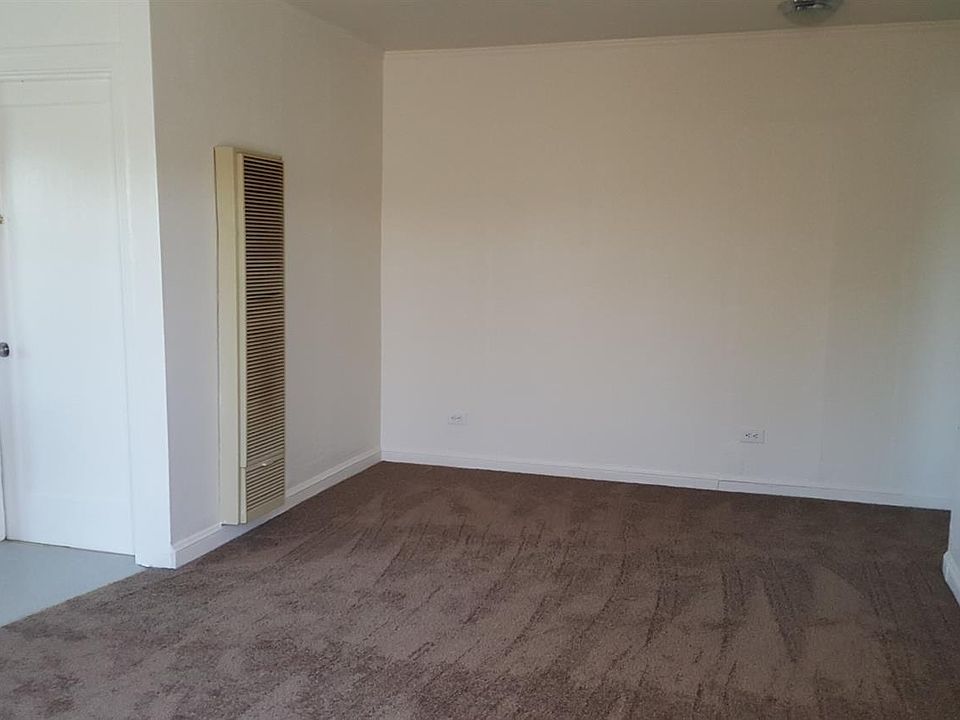 1st image of 1713 Broadway St APT B
