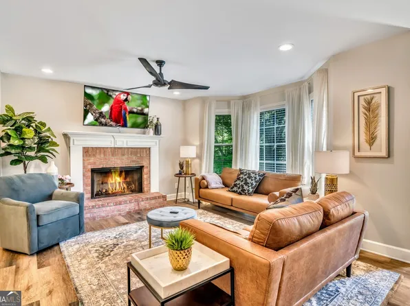 2145 Lindley Ln NW, Kennesaw, GA 30144