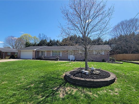 4th image of 106 Bohl Dr