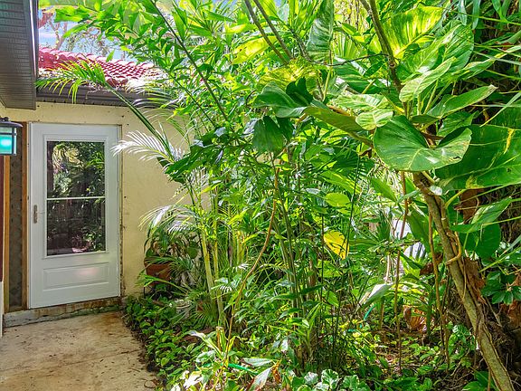 2nd image of 8710 Banyan Way Cpe