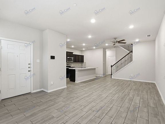 2nd image of 2812 Baneberry Ln #31