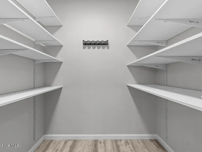 111 Silver Leaf Dr — Photo 11