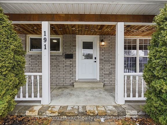 3rd image of 191 George St