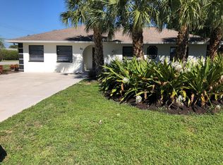 801 97th Ave N, Naples, FL 34108