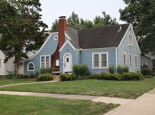 717 W Columbia Ave, Champaign, IL