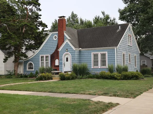 717 W Columbia Ave, Champaign, IL 61820