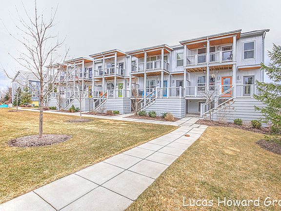4th image of 2096 Celadon Dr Ne #39