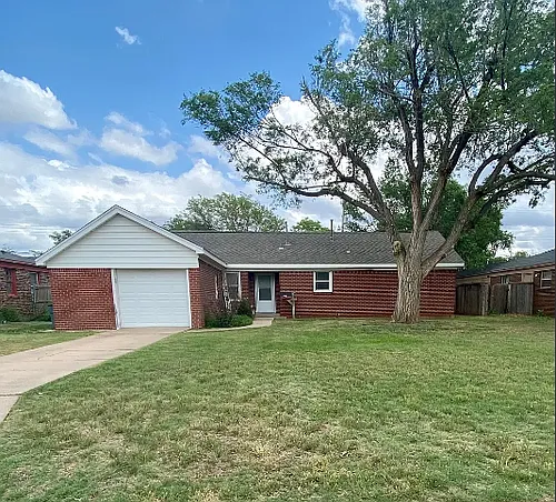2103 Parker St Photo 1