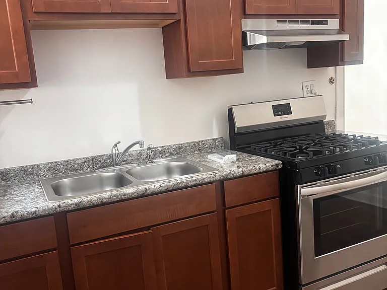 155 N Mason Ave #1E — Photo 14
