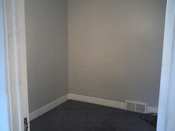 5th image of 80 Roswell Ave