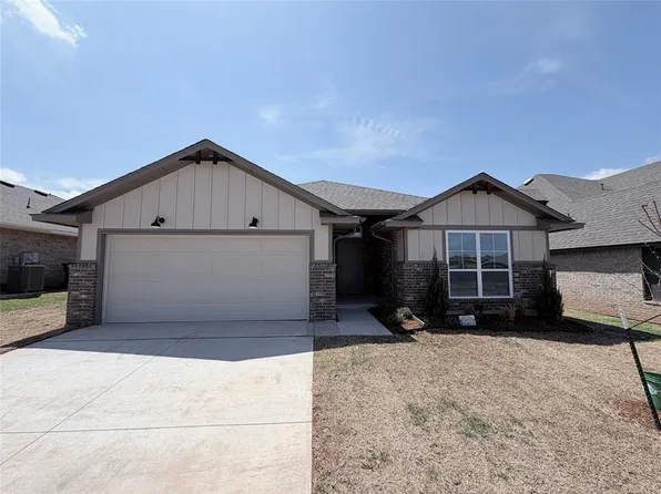 18141 Autumn Grove Dr, Edmond, OK 73012