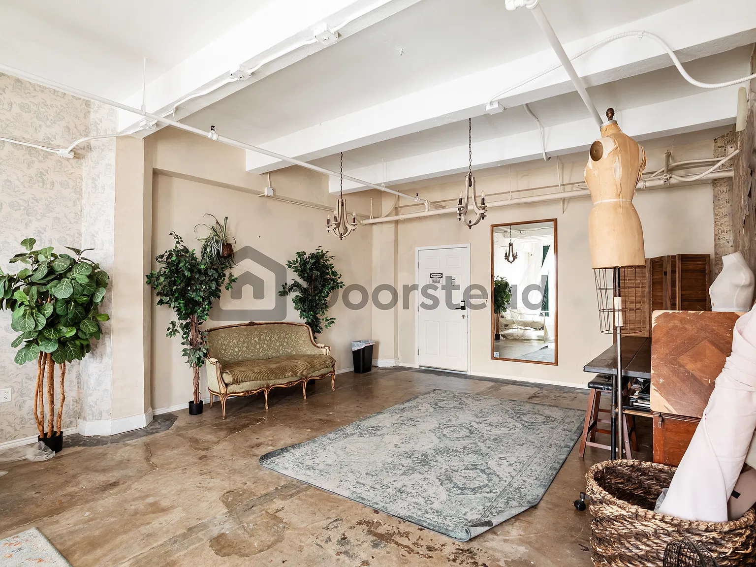 1 bed, 1.0 bath, 2857 sqft, $4,340 — Photo 4