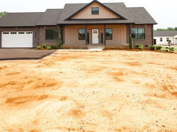 14193 Old Kentucky Rd, Walling, TN 38587