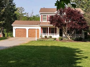 711 Willardshire Rd, Orchard Park, NY 14127