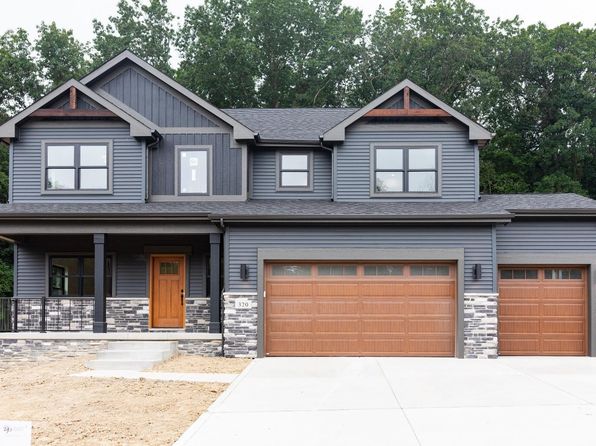 8322 Wyman Dr, Saint John, IN 46373