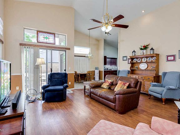 3rd image of 9059 W Custer Ln