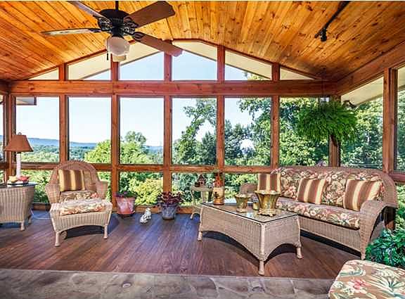 2nd image of 903 Brynwood Dr