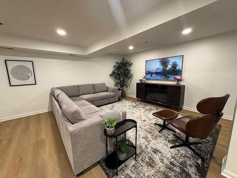 3059 W Augusta Blvd #B — Photo 12