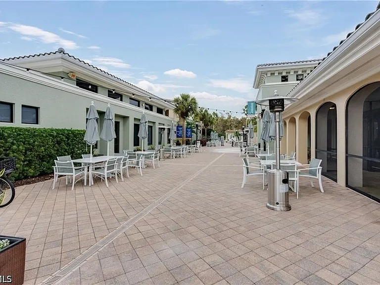 10399 Prato Dr — Photo 25