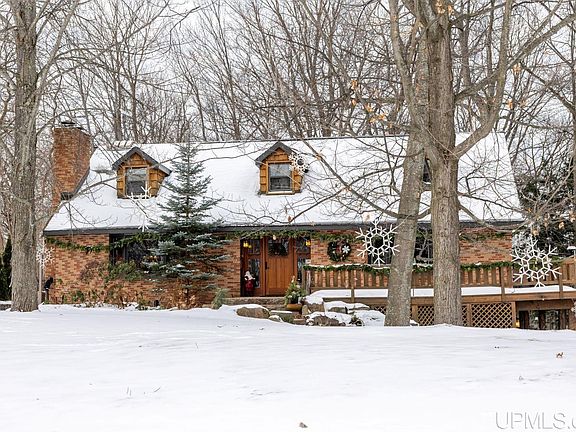 5th image of 606 Brule Rd