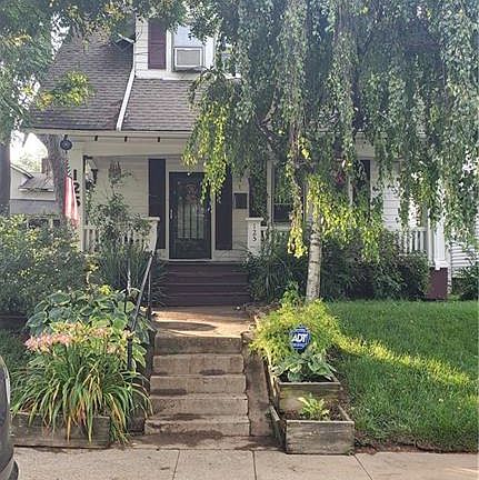 2nd image of 125 E Fairview Ave