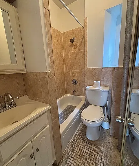 890 Saint Johns Pl #2 — Photo 8