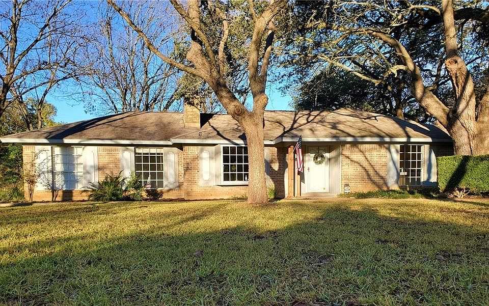 1st image of 3300 Great Valley Dr