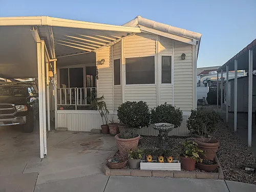 1295 S Cawston Ave #104 Photo 1