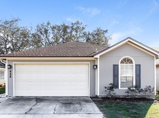 888 Majestic Cypress Dr N, Atlantic Beach, FL 32233