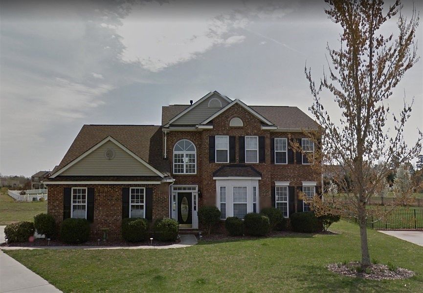 1st image of 4912 Sandtyn Dr