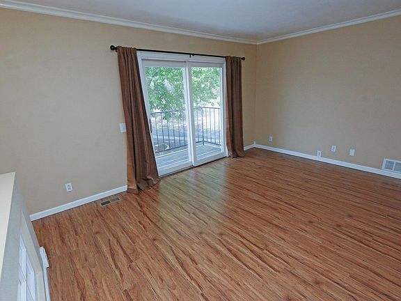 4th image of 9255 E Lehigh Ave APT 216