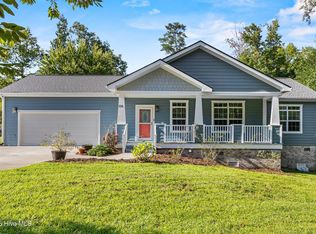 114 Lands End Court, Hampstead, NC 28443