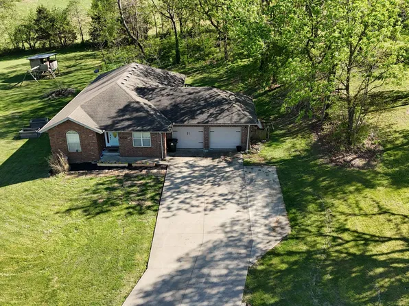 10391 Mcgruder Boulevard, Cassville, MO 65625