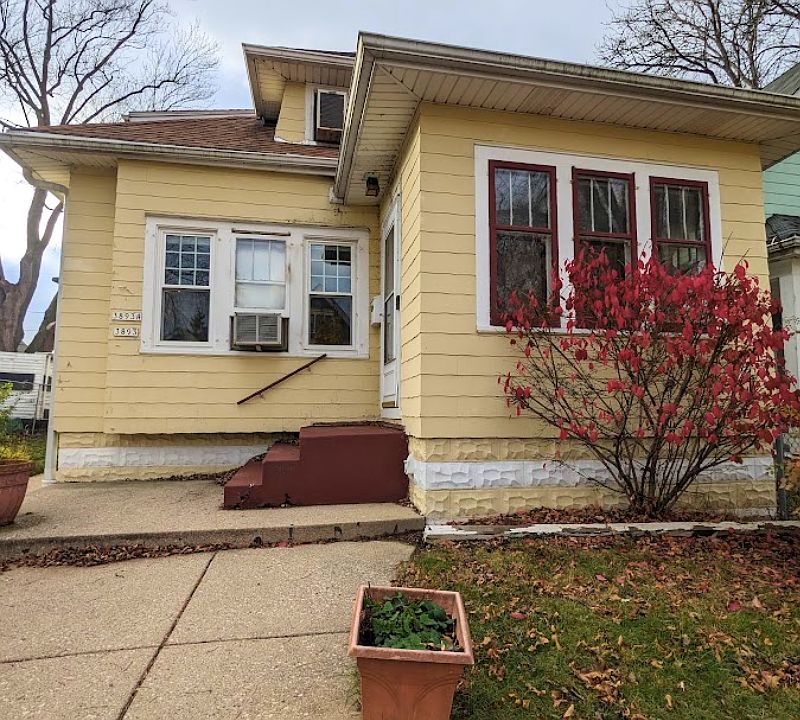 1st image of 3893A Doctor William Finlayson St