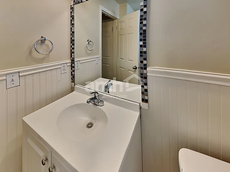 2964 S Fetzer Dr — Photo 16
