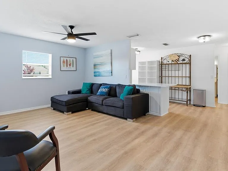 2227 Montclair Dr #1 — Photo 4
