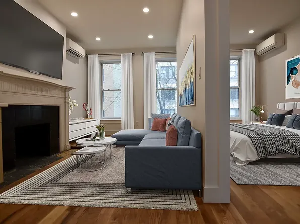 324 West 87th Street image 1 of 10