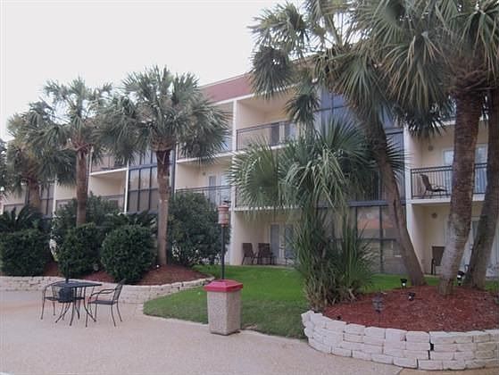 1st image of 2046 Beach Blvd