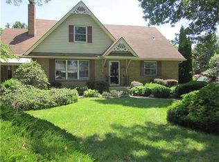 5305 N Tracy Ave, Kansas City, MO 64118