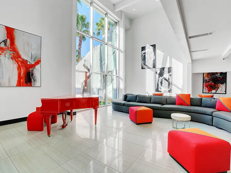 Evoq Apartment Homes — Photo 16